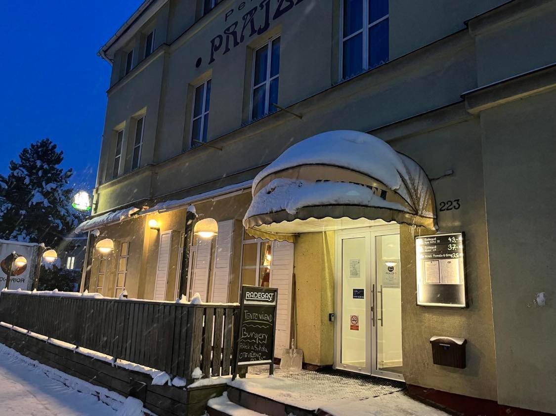 Hotel Penzion Prajzko, Hronov Exterior foto